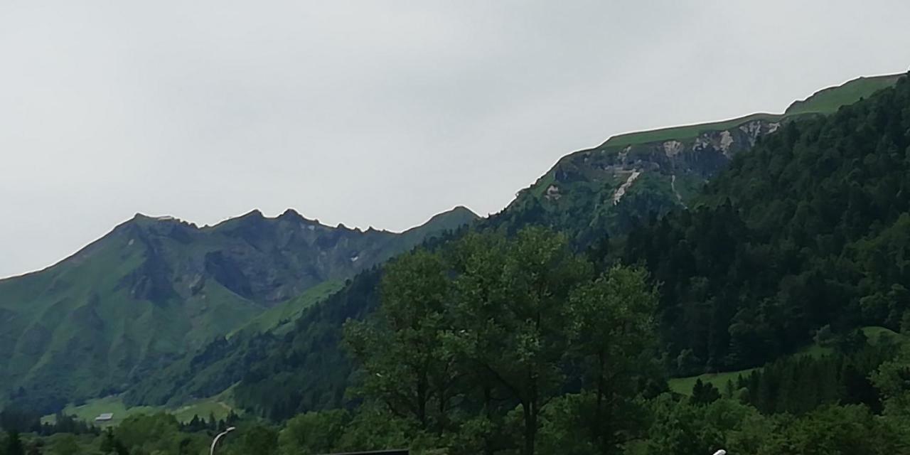 La Montille Esterno foto